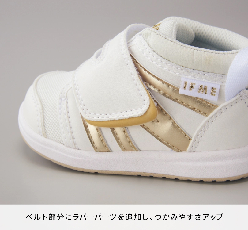 新作ベビーシューズ