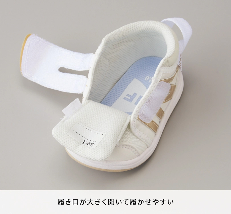 新作ベビーシューズ