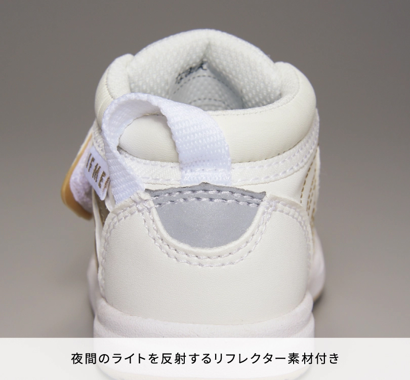 新作ベビーシューズ