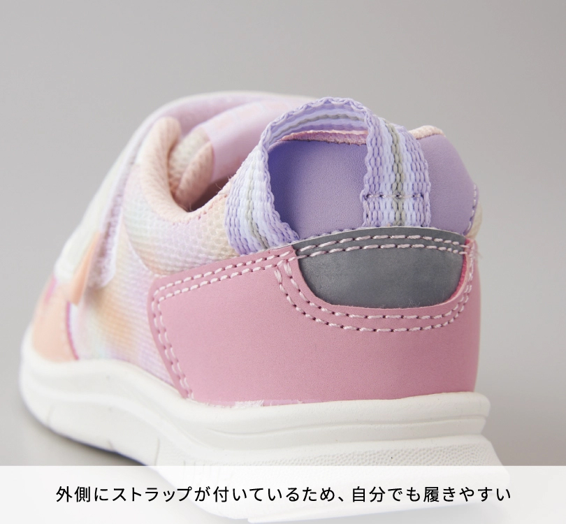 新作キッズシューズ