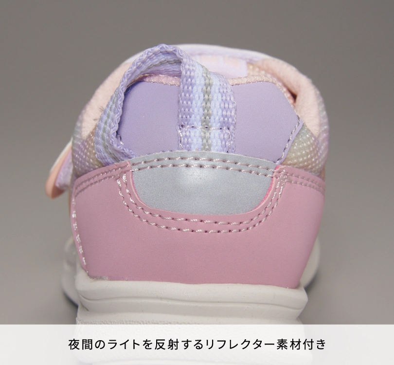新作キッズシューズ